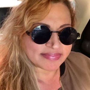 Meet your Posher, Marisol